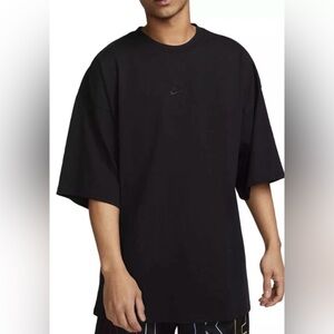 Nike The Nike Tee - Loose Fit - Size XL - 100% Cotton (Black)
